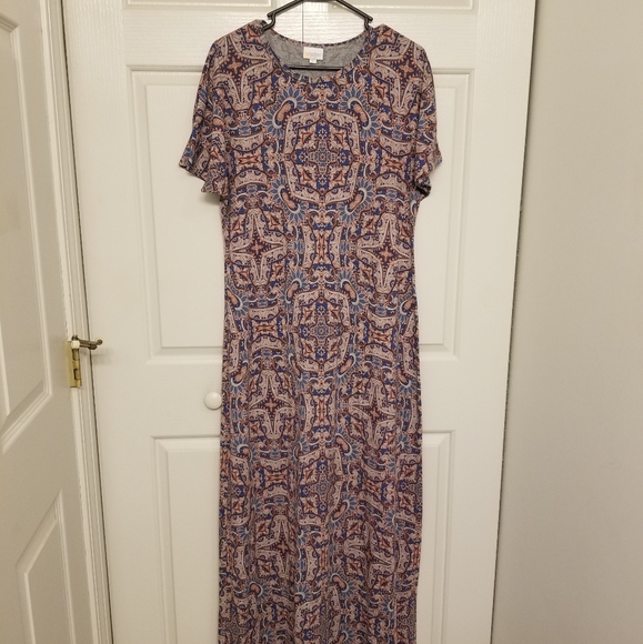 Lularoe Maria - Picture 1 of 3